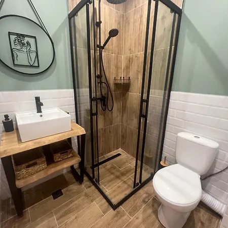 Bella Breeze - Free Parking By Rv