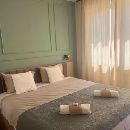 Bella Breeze - Free Parking By Rv