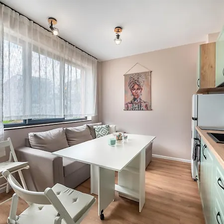 Bella Breeze - Free Parking By Rv Warna