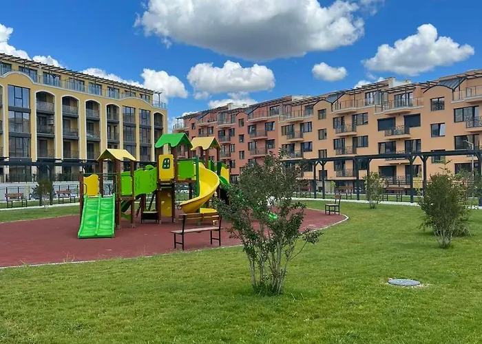 Bella Breeze - Free Parking By Rv Apartment Varna